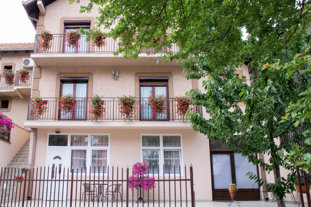 Nilena Apartmani Smederevo Esterno foto